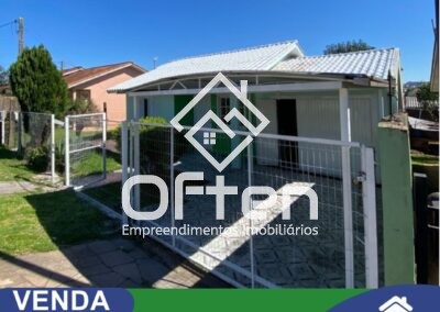 VENDA – CASA COM DOIS DORMITÓRIOS E AMPLO TERRENO