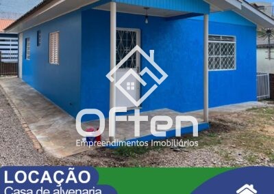 LOCAÇÃO – CASA COM TRÊS DORMITÓRIOS NO CENTRO DA CIDADE